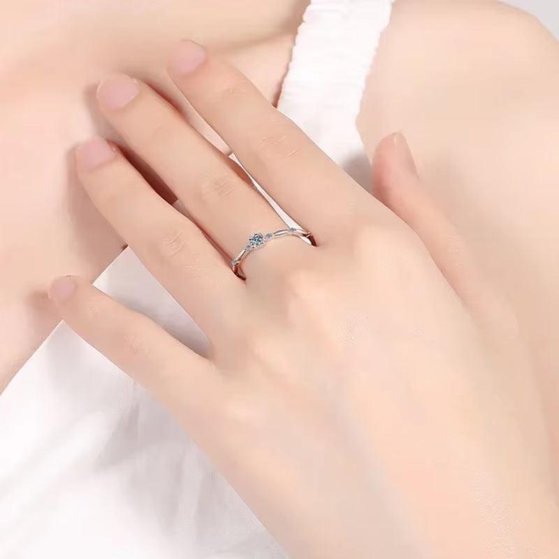 D Color VVS1 Moissanite Ring for Women – Certified 925 Sterling Silver Wedding & Engagement Gift